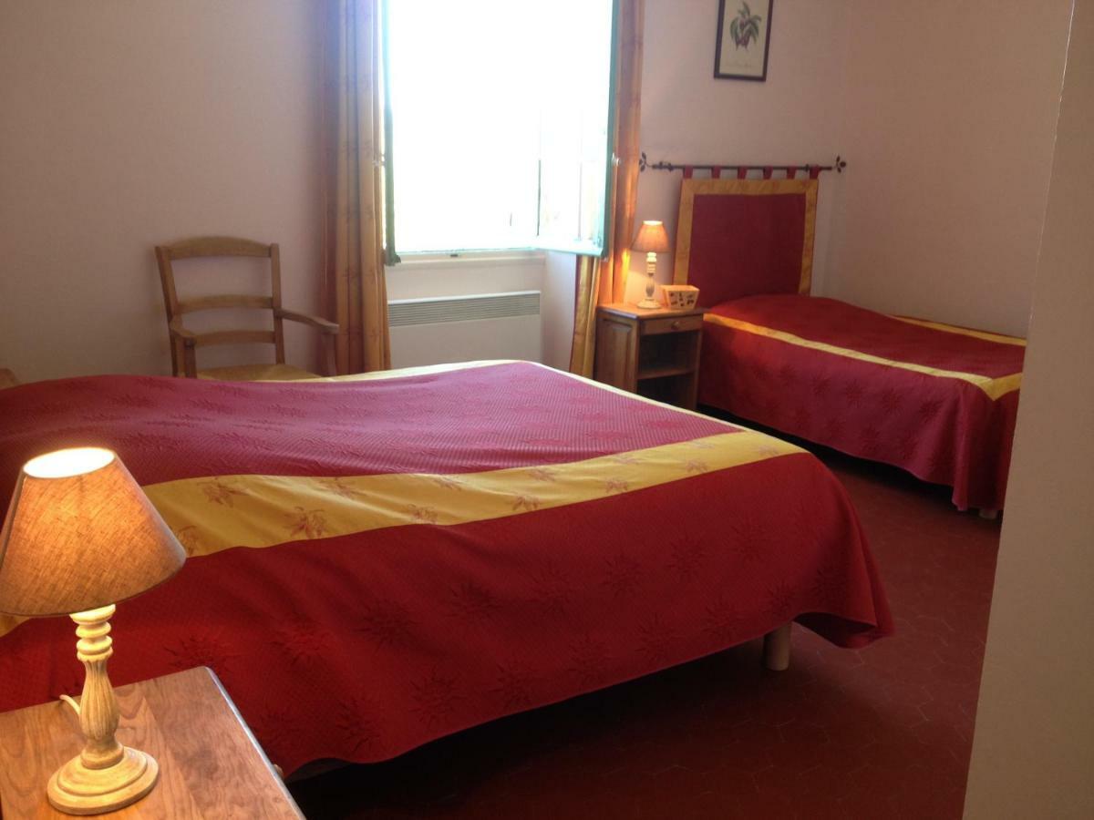 Mas La Cigaliere Bed & Breakfast Venasque Exterior photo